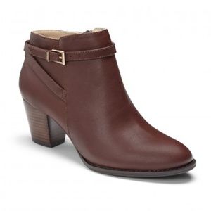 Vionic Brown Leather Upton Booties with Orthotic Insert Women's Size 9.5 in Java